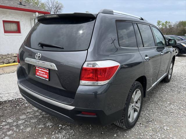 used 2013 Toyota Highlander car, priced at $17,988