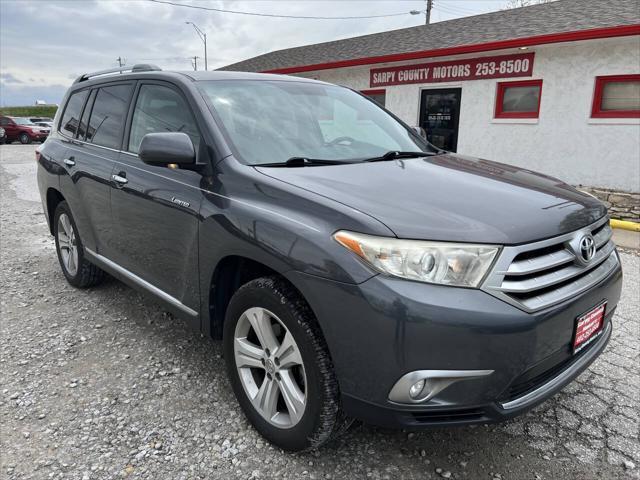 used 2013 Toyota Highlander car, priced at $17,988