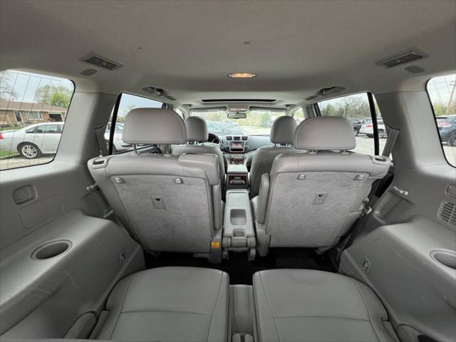 used 2013 Toyota Highlander car, priced at $17,988