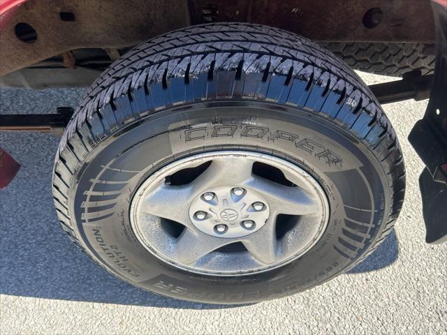 used 2001 Toyota Tundra car, priced at $5,933