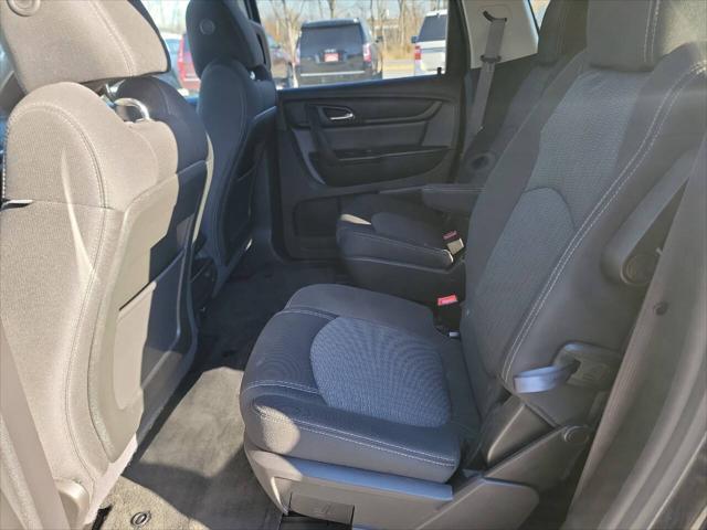 used 2015 Chevrolet Traverse car, priced at $11,997