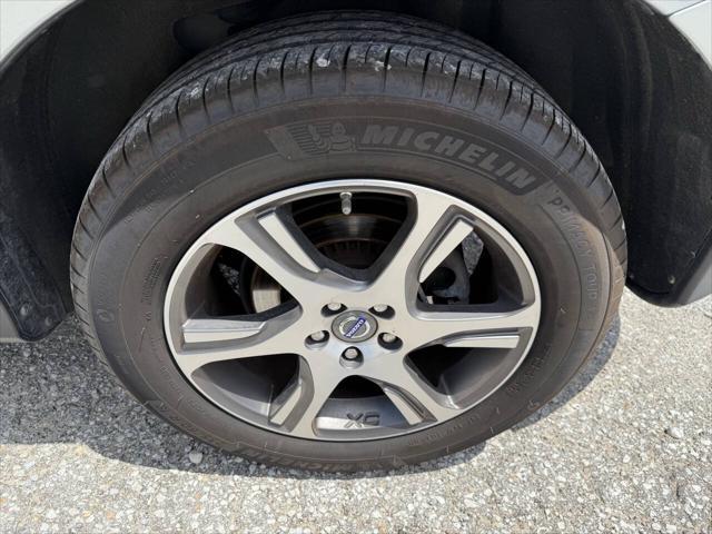 used 2013 Volvo XC60 car, priced at $15,997
