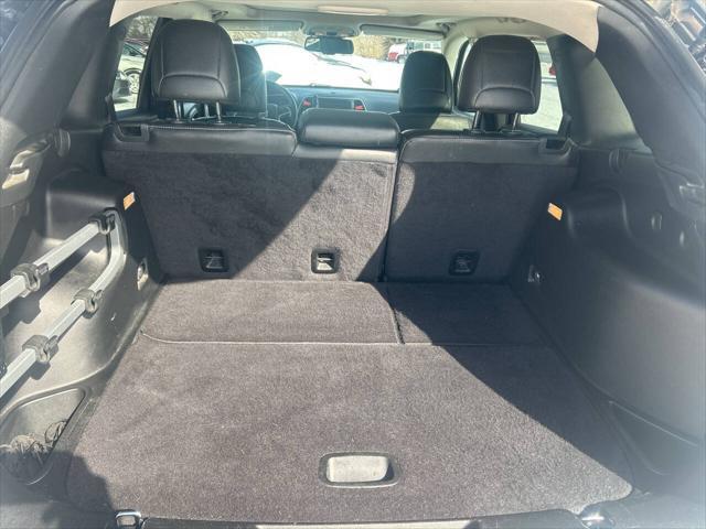 used 2015 Jeep Cherokee car, priced at $15,933