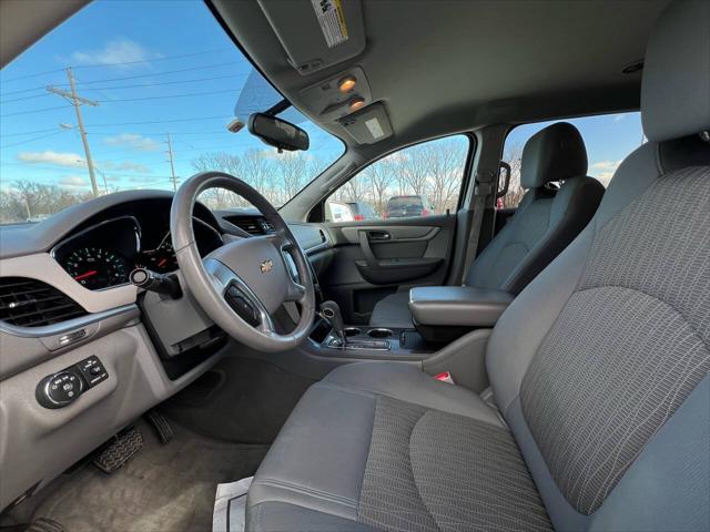 used 2014 Chevrolet Traverse car, priced at $12,997