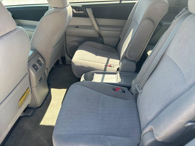 used 2009 Toyota Highlander car, priced at $12,931