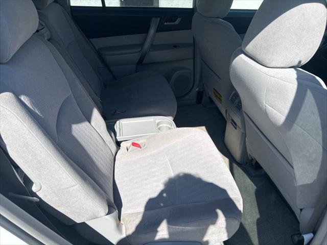 used 2009 Toyota Highlander car, priced at $12,931