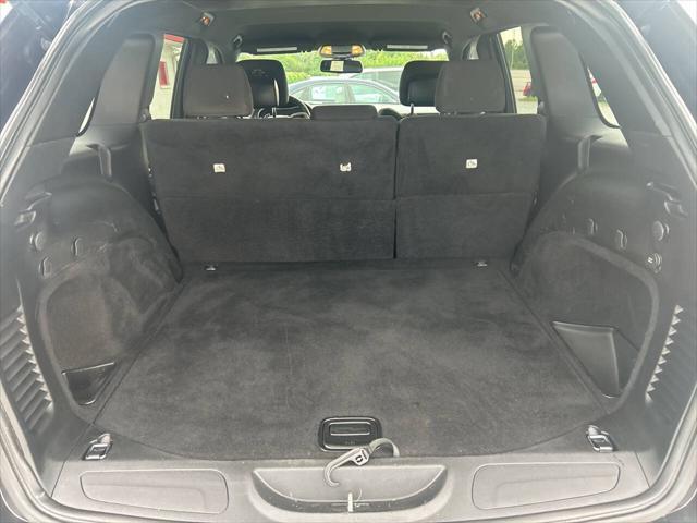 used 2015 Jeep Grand Cherokee car, priced at $13,997