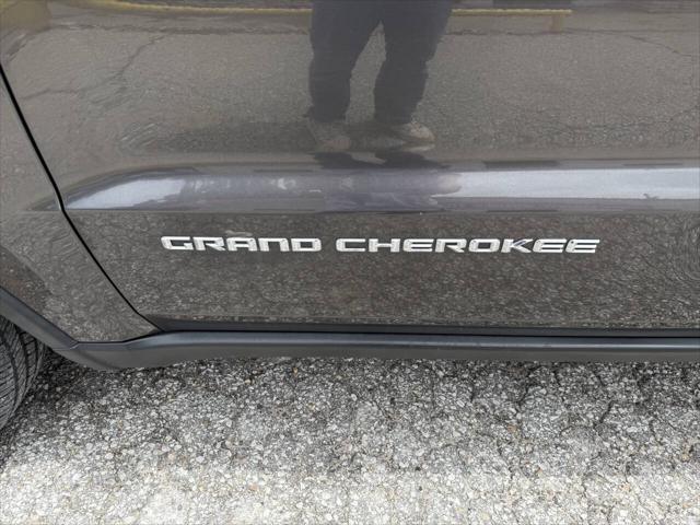 used 2015 Jeep Grand Cherokee car, priced at $13,997