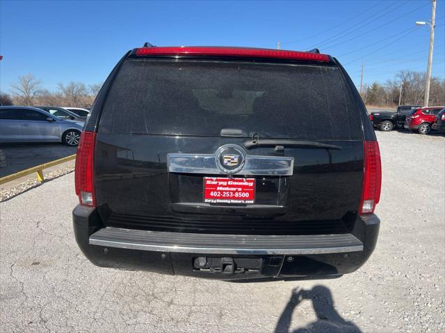 used 2007 Cadillac Escalade car, priced at $14,997