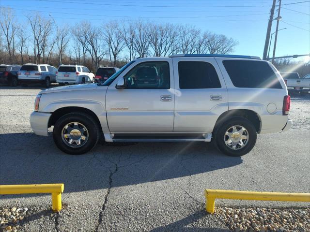 used 2003 Cadillac Escalade car, priced at $8,995