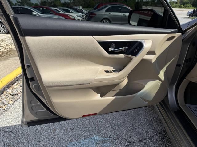 used 2014 Nissan Altima car, priced at $13,997