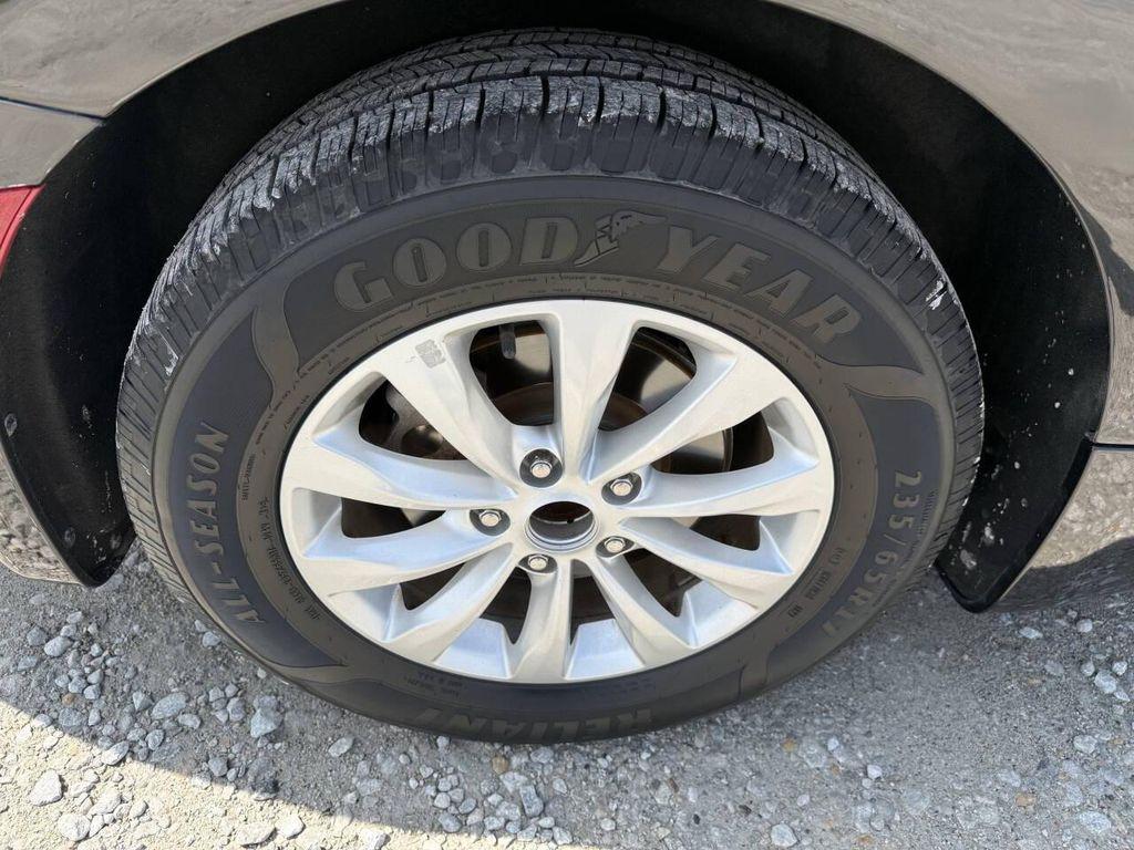 used 2017 Chrysler Pacifica car, priced at $15,997