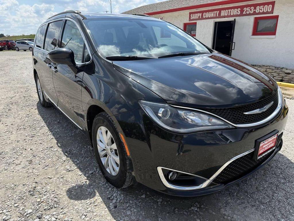 used 2017 Chrysler Pacifica car, priced at $15,997