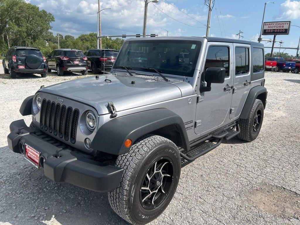 used 2015 Jeep Wrangler Unlimited car, priced at $18,997