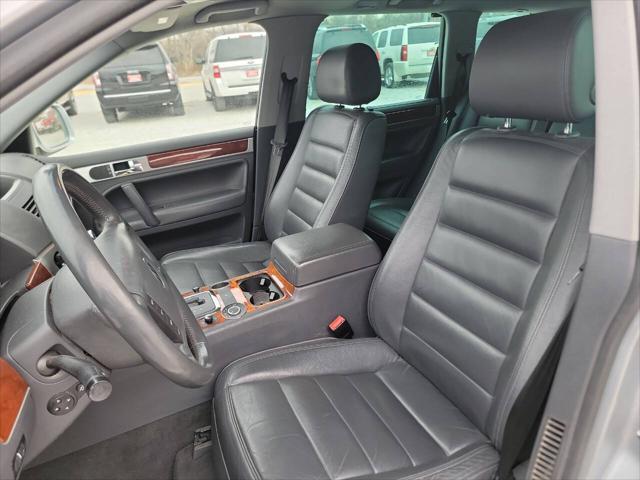 used 2006 Volkswagen Touareg car, priced at $6,997