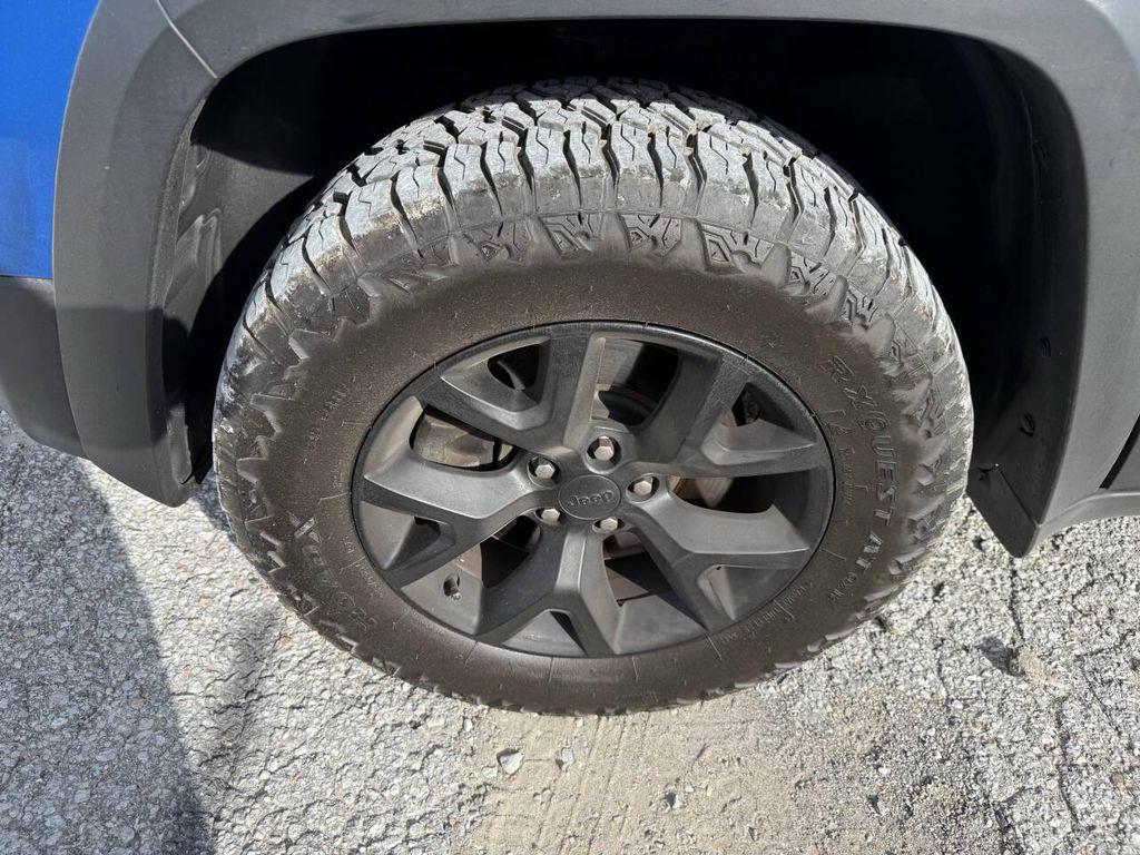 used 2017 Jeep Cherokee car, priced at $18,997