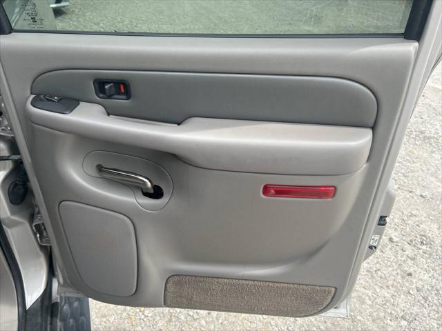 used 2004 GMC Yukon XL car, priced at $10,997