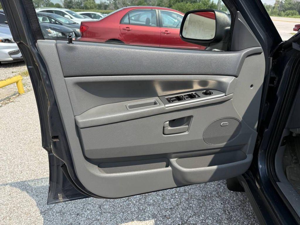 used 2007 Jeep Grand Cherokee car, priced at $9,977