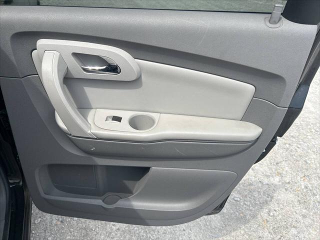 used 2010 Chevrolet Traverse car, priced at $8,997
