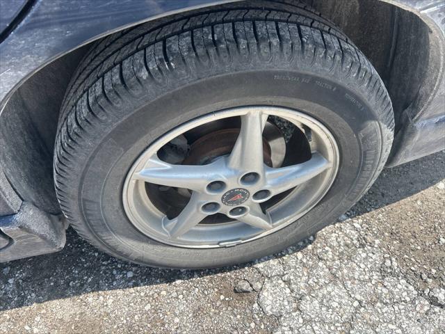 used 2002 Pontiac Grand Prix car, priced at $6,997