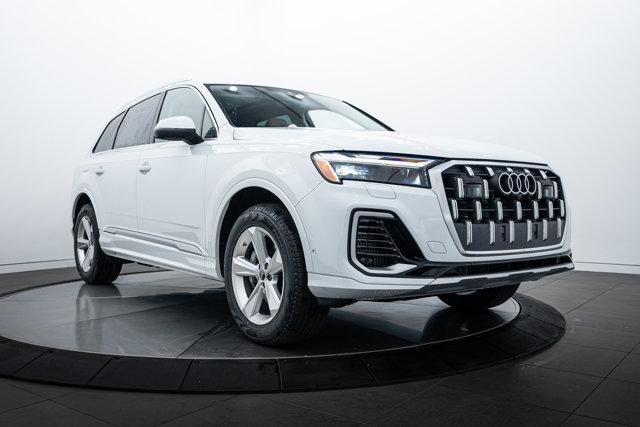 new 2025 Audi Q7 car, priced at $69,755