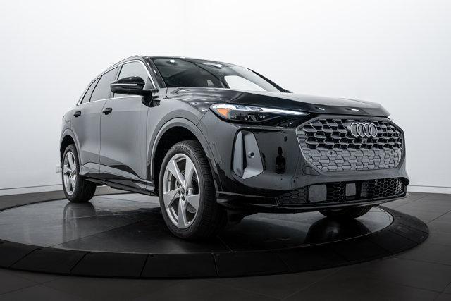 new 2025 Audi Q5 car, priced at $61,300