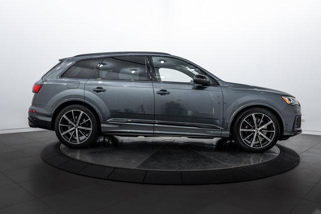 used 2022 Audi SQ7 car, priced at $44,287