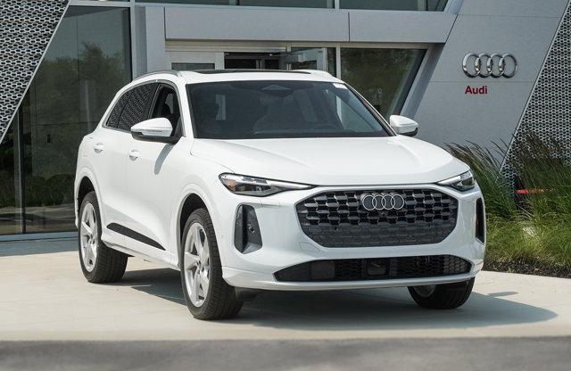 new 2025 Audi Q5 car, priced at $59,461