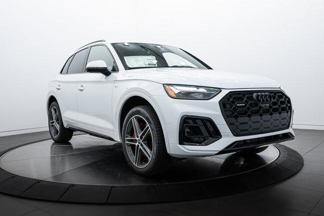 new 2024 Audi Q5 car, priced at $62,072