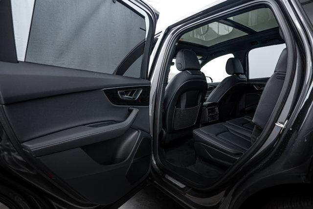 new 2025 Audi Q7 car, priced at $73,243