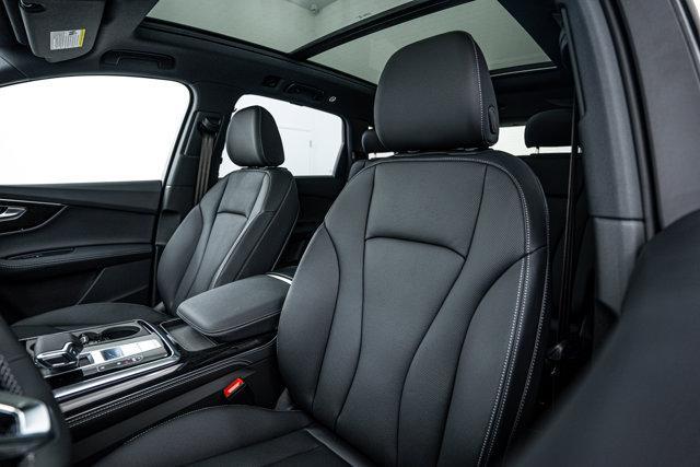 new 2025 Audi Q7 car, priced at $73,243