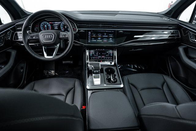 new 2025 Audi Q7 car, priced at $73,243