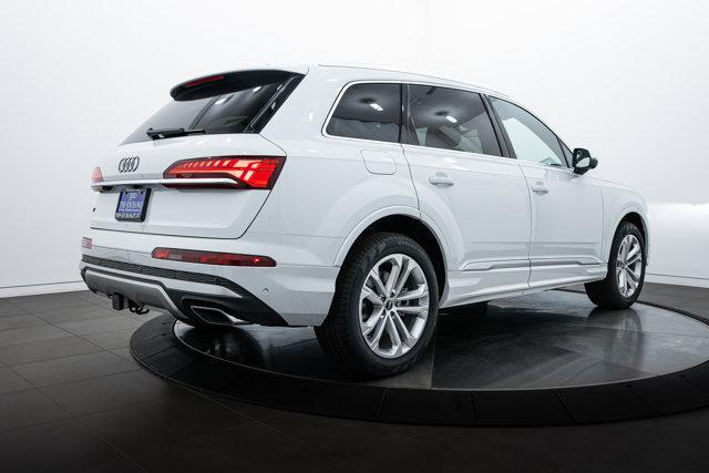 new 2025 Audi Q7 car, priced at $71,800