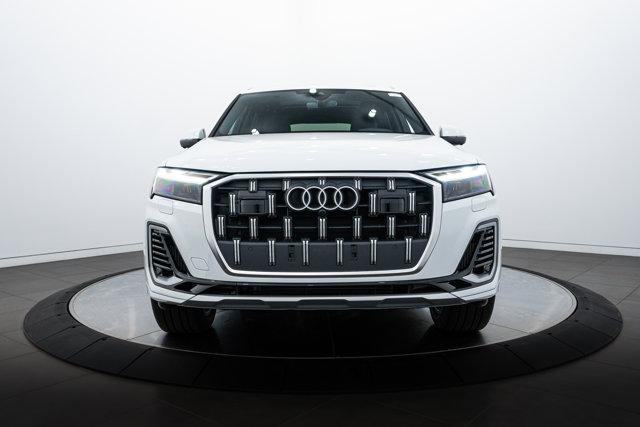 new 2025 Audi Q7 car, priced at $71,800