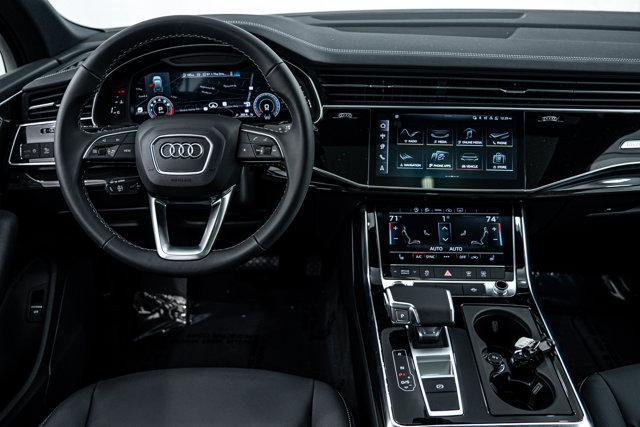 new 2025 Audi Q7 car, priced at $71,800