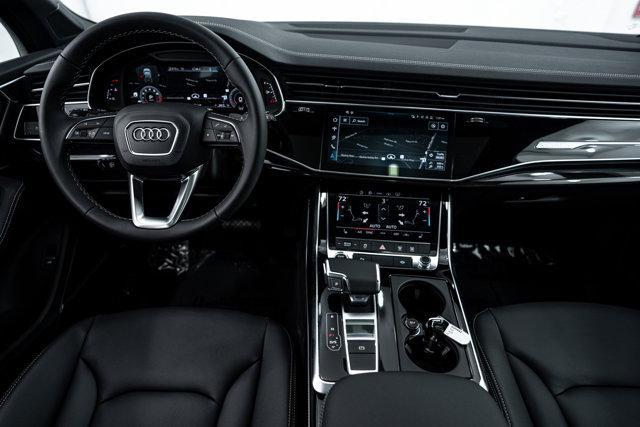 new 2025 Audi Q7 car, priced at $66,090