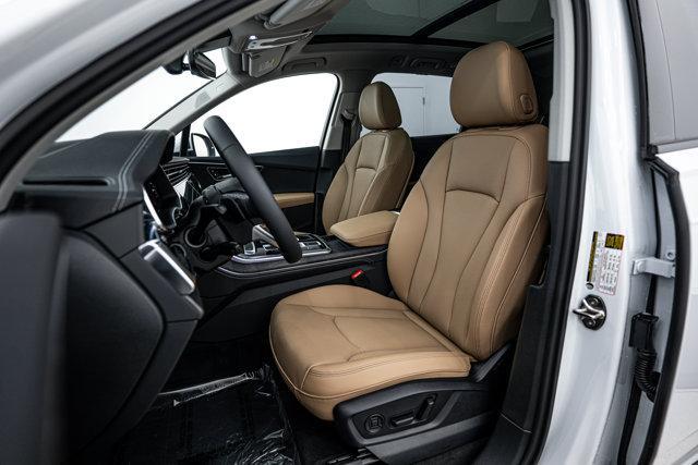new 2025 Audi Q7 car, priced at $68,539