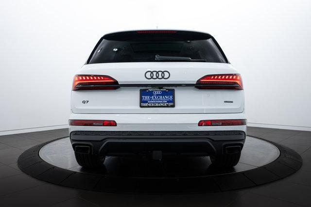 new 2025 Audi Q7 car, priced at $68,539