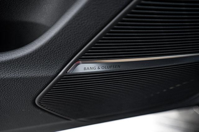new 2025 Audi Q7 car, priced at $68,539