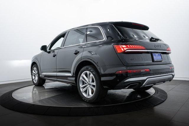 new 2025 Audi Q7 car, priced at $65,270