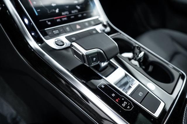 new 2025 Audi Q7 car, priced at $65,270