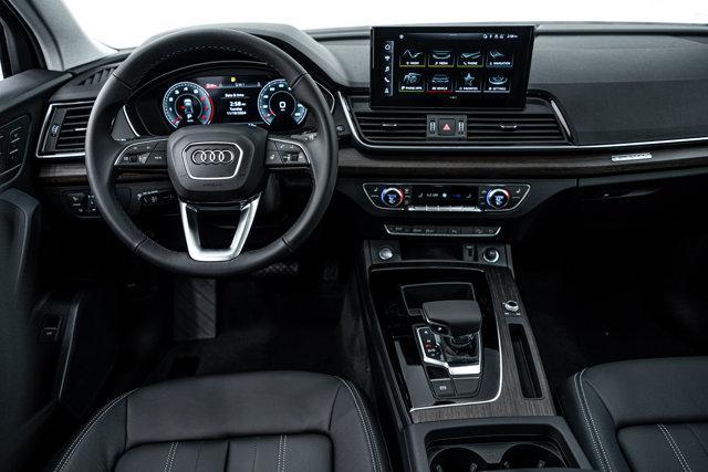 new 2025 Audi Q5 car, priced at $49,330