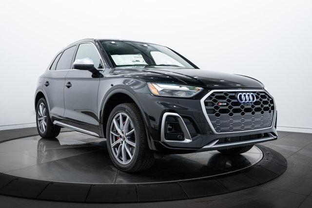 new 2025 Audi SQ5 car, priced at $64,416