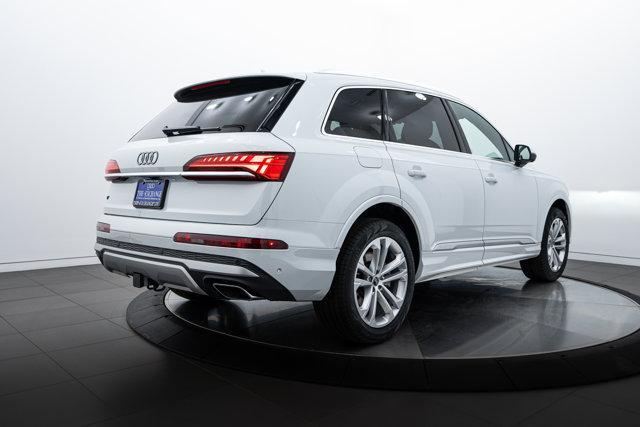 new 2025 Audi Q7 car, priced at $66,400