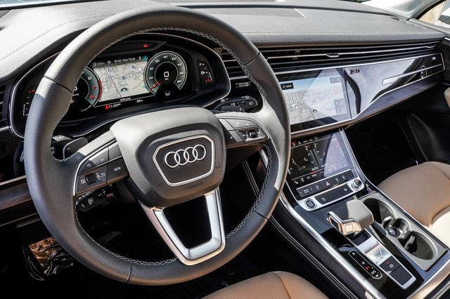 new 2025 Audi Q7 car, priced at $75,800