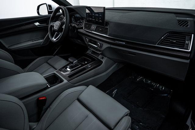 new 2024 Audi Q5 car, priced at $66,870