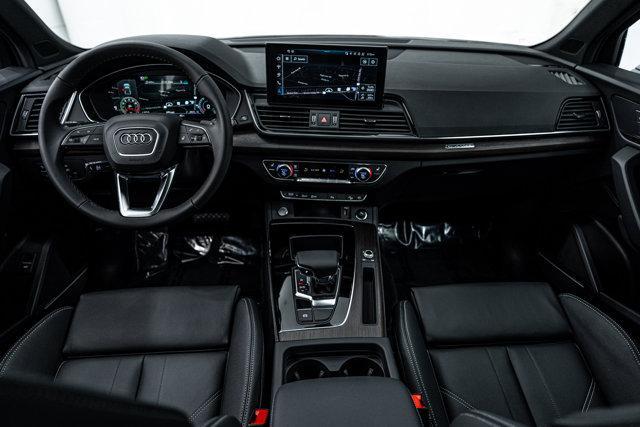 new 2025 Audi Q5 car, priced at $59,625