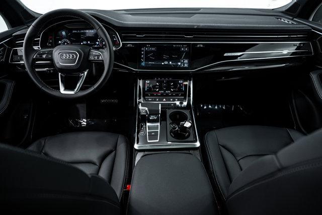 new 2025 Audi Q7 car, priced at $69,200