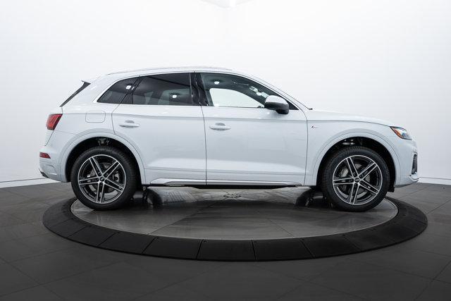 new 2025 Audi Q5 car, priced at $63,600