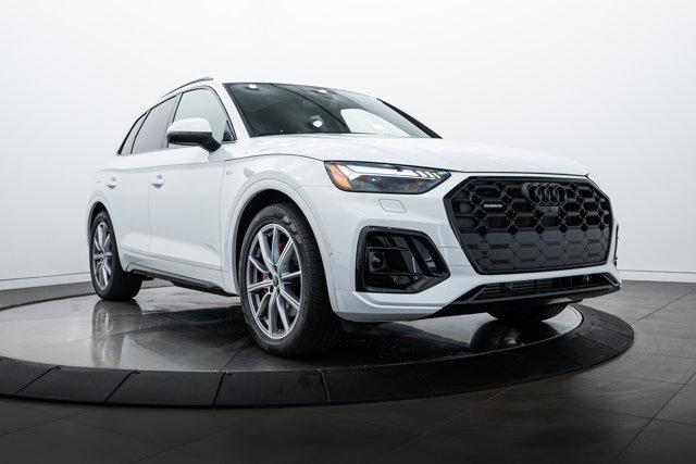 new 2024 Audi Q5 car, priced at $67,963